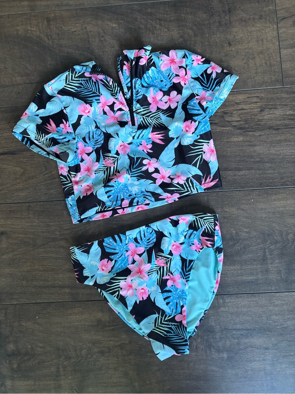 Girls Floral Short Sleeve Rash Guard Bikini Set - Black, Blue & Pink